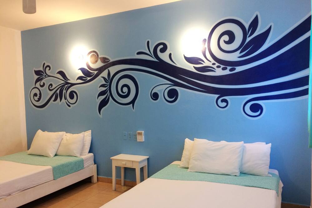 Photo of Bedroom in R