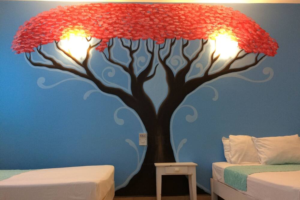 Photo of Bedroom in R