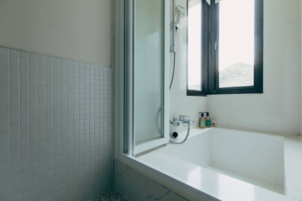 Photo of Bathroom in Ruifang