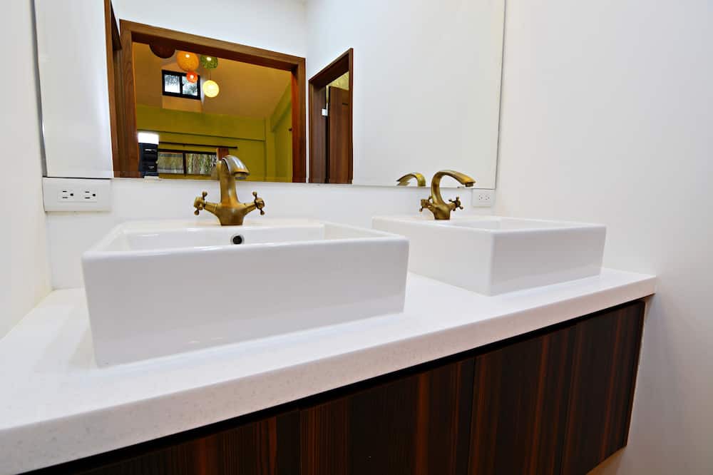 Photo of Bathroom in Shoufeng