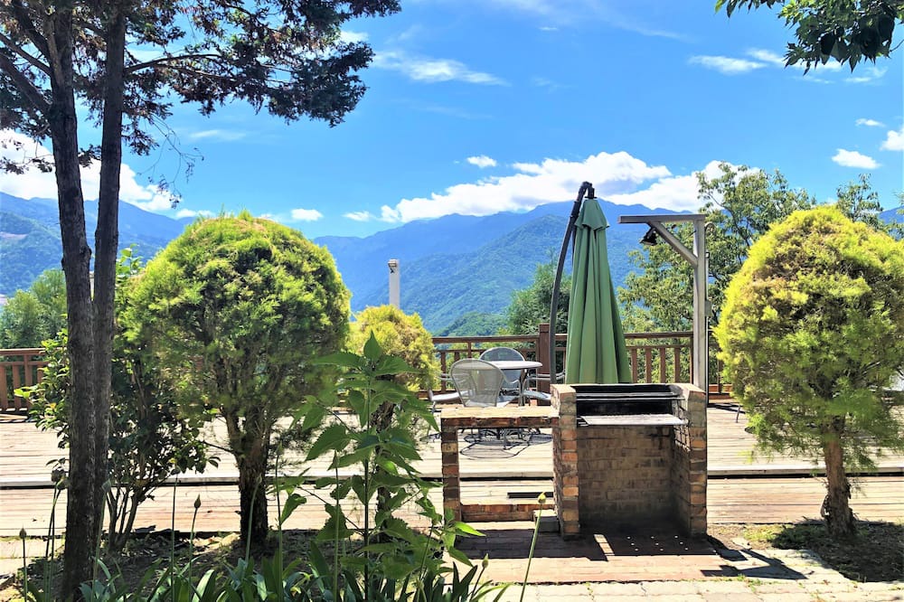 Photo of Patio Balcony in Ren'ai