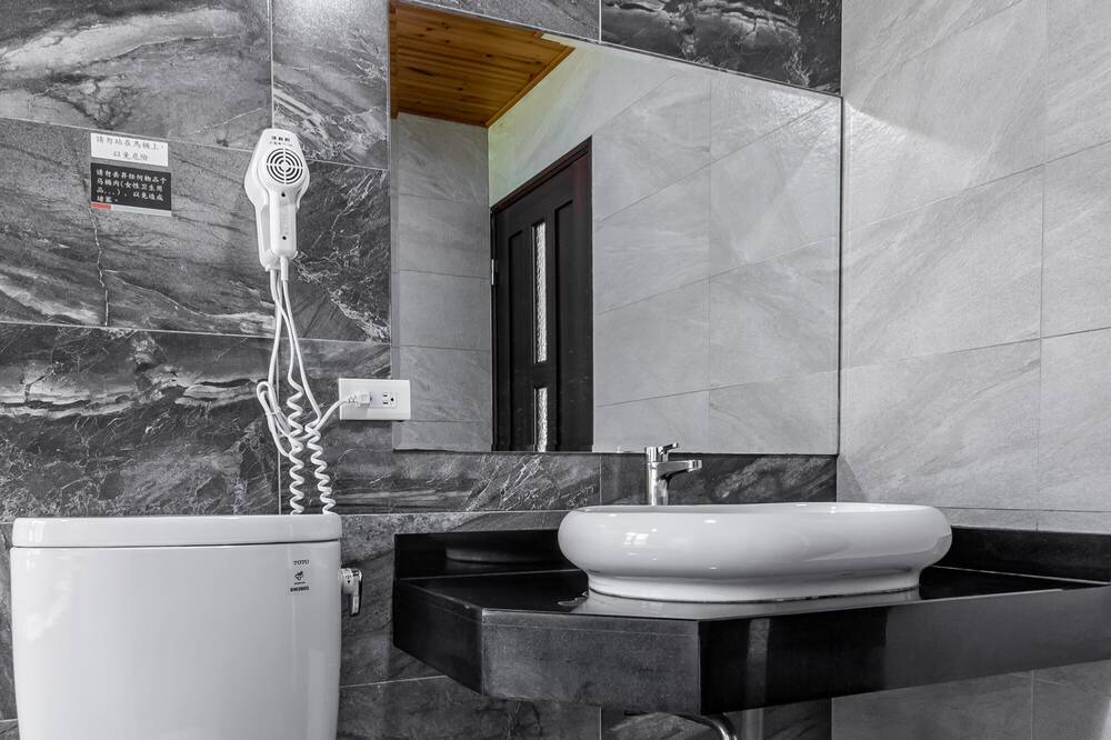 Photo of Bathroom in Xincheng