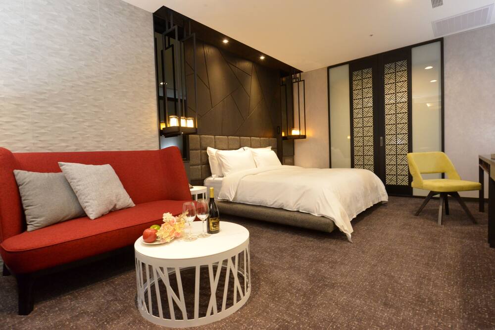 Photo of Bedroom in South District