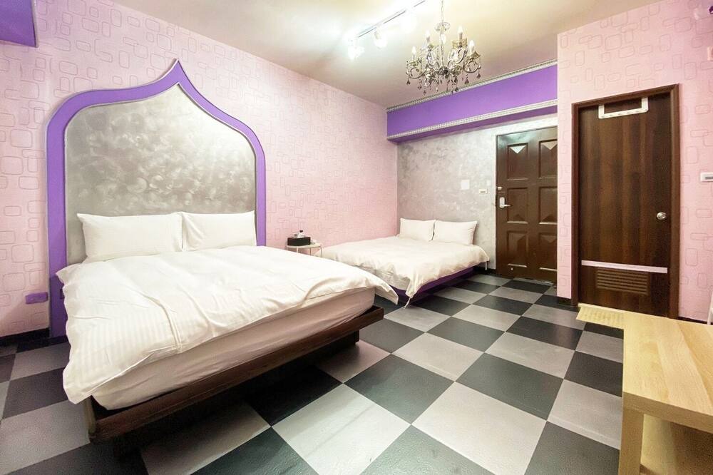 Photo of Bedroom in University District