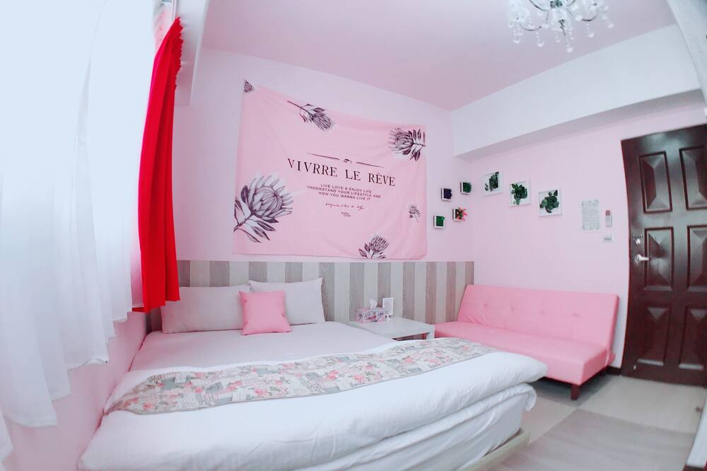 Photo of Bedroom in University District