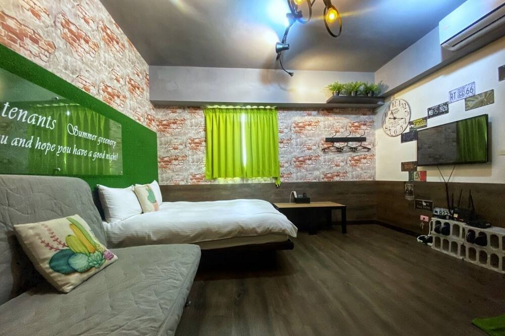 Photo of Bedroom in University District