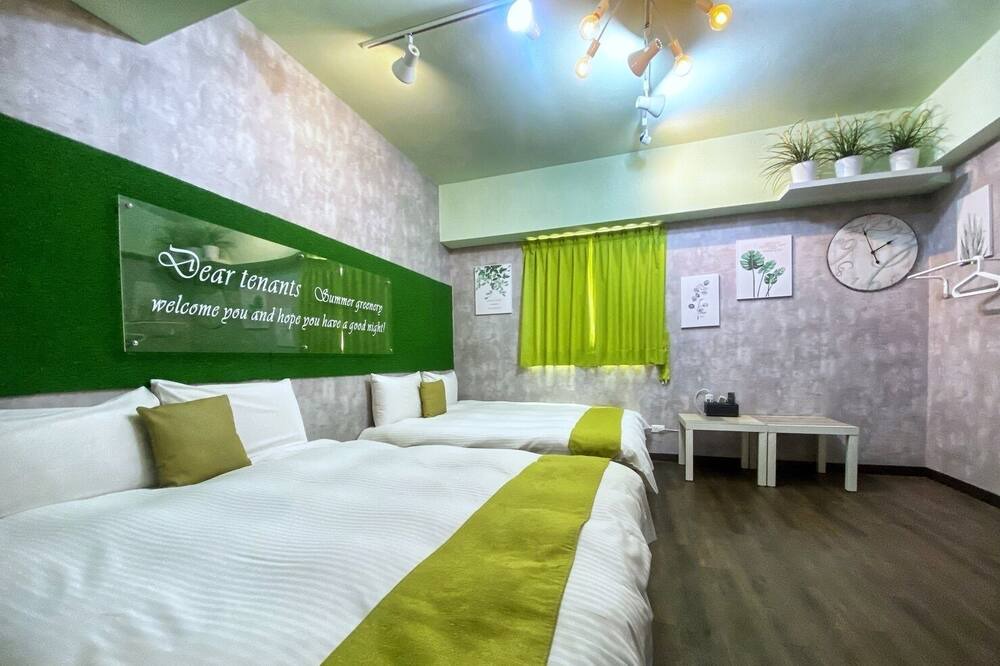Photo of Bedroom in University District