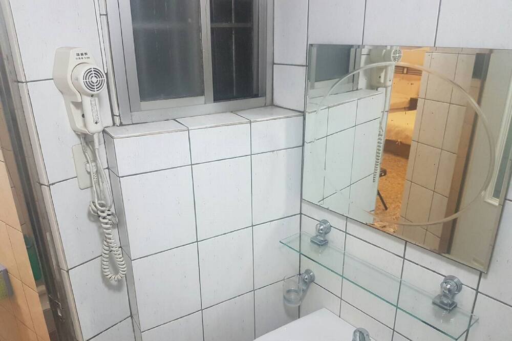 Photo of Bathroom in Zhuqi