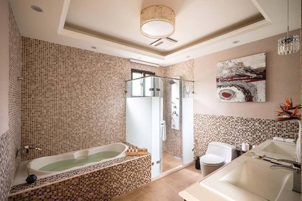 Photo of Bathroom in Donghe