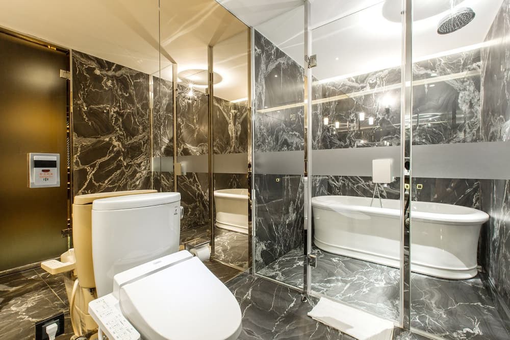 Photo of Bathroom in North District