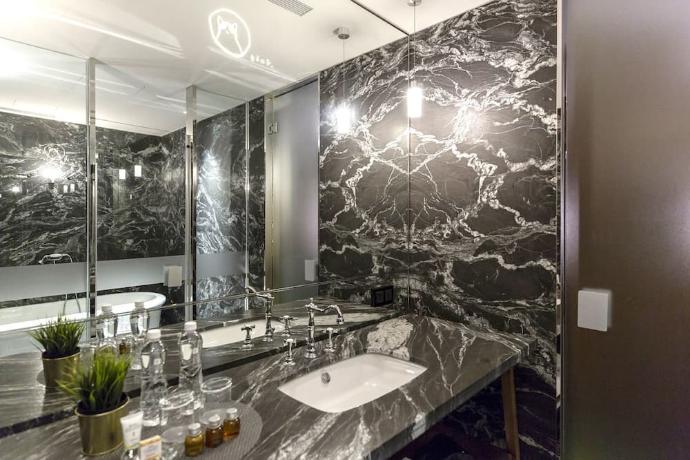 Photo of Bathroom in North District