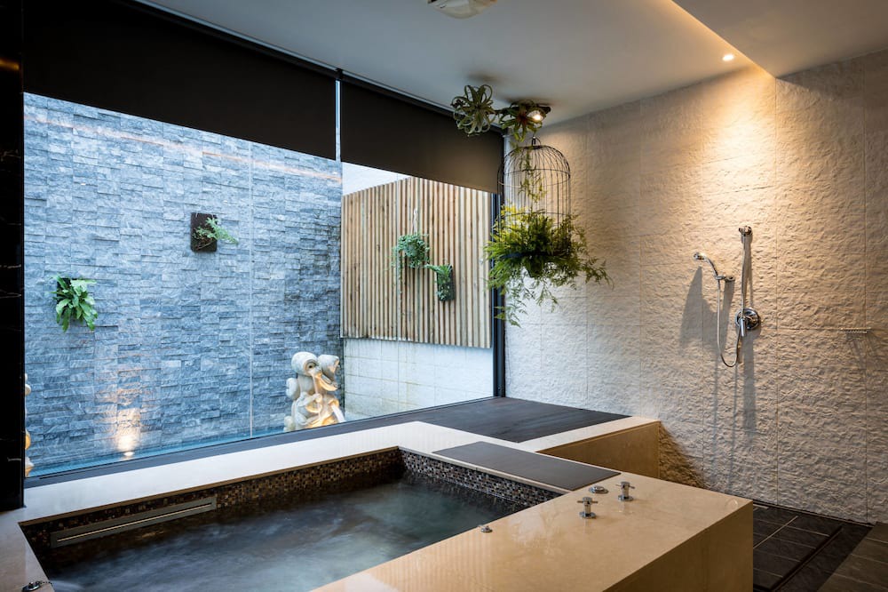 Photo of Bathroom in Beitun District