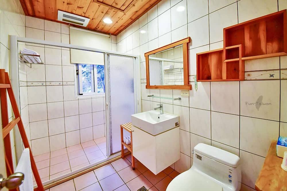 Photo of Bathroom in Puli