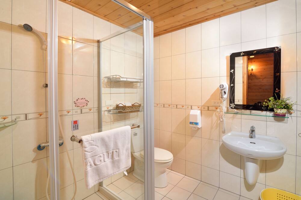 Photo of Bathroom in Lugu
