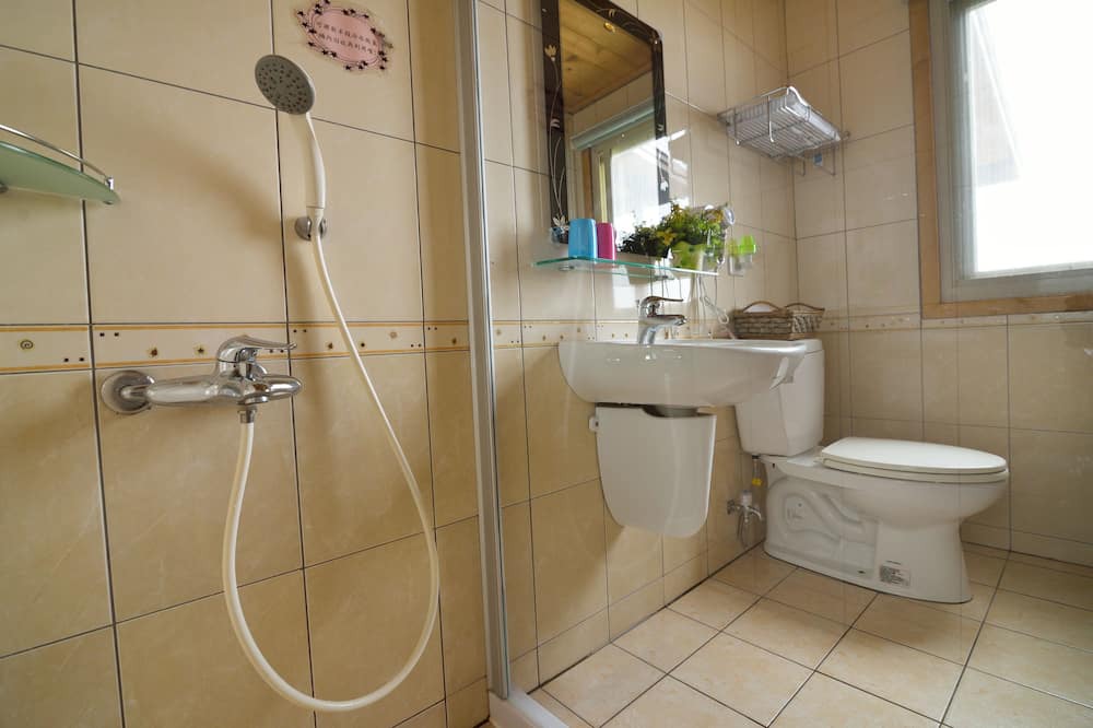 Photo of Bathroom in Lugu