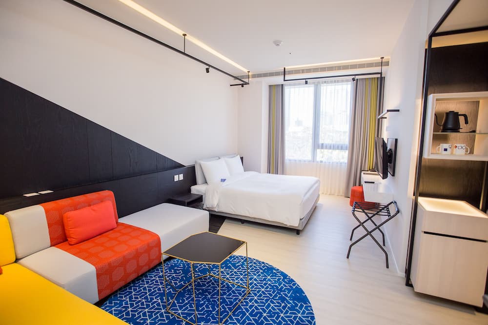 Photo of Bedroom in West District