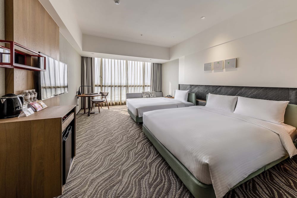 Photo of Bedroom in East District