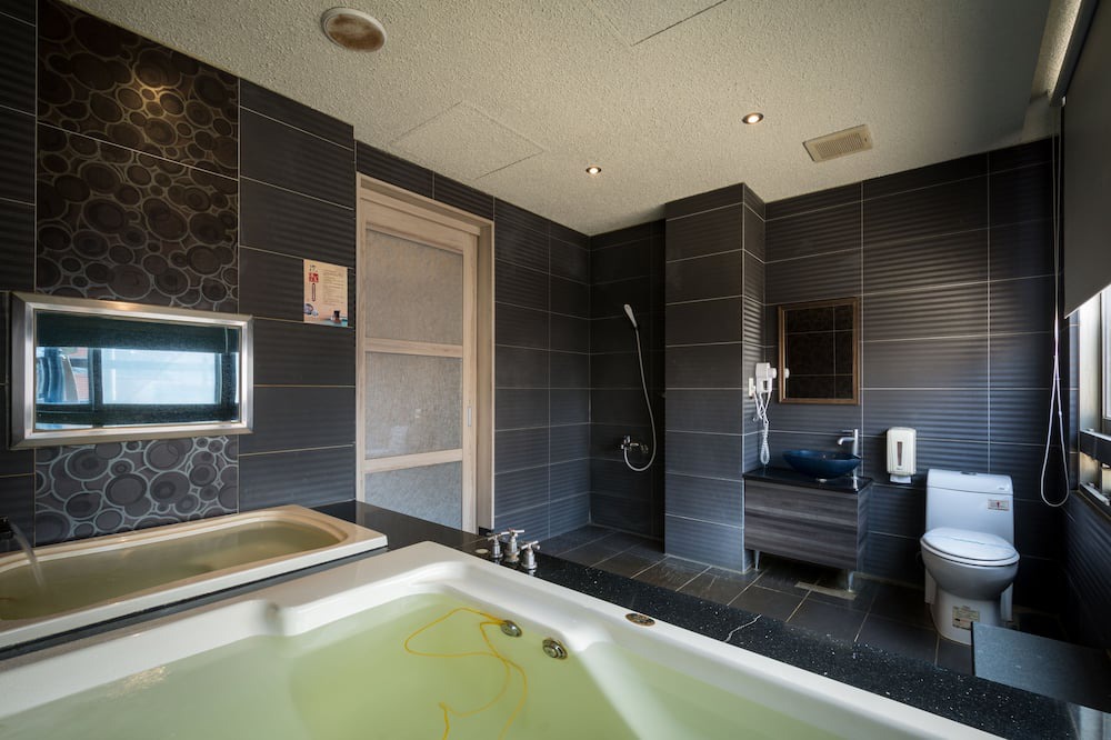 Photo of Bathroom in Wanli