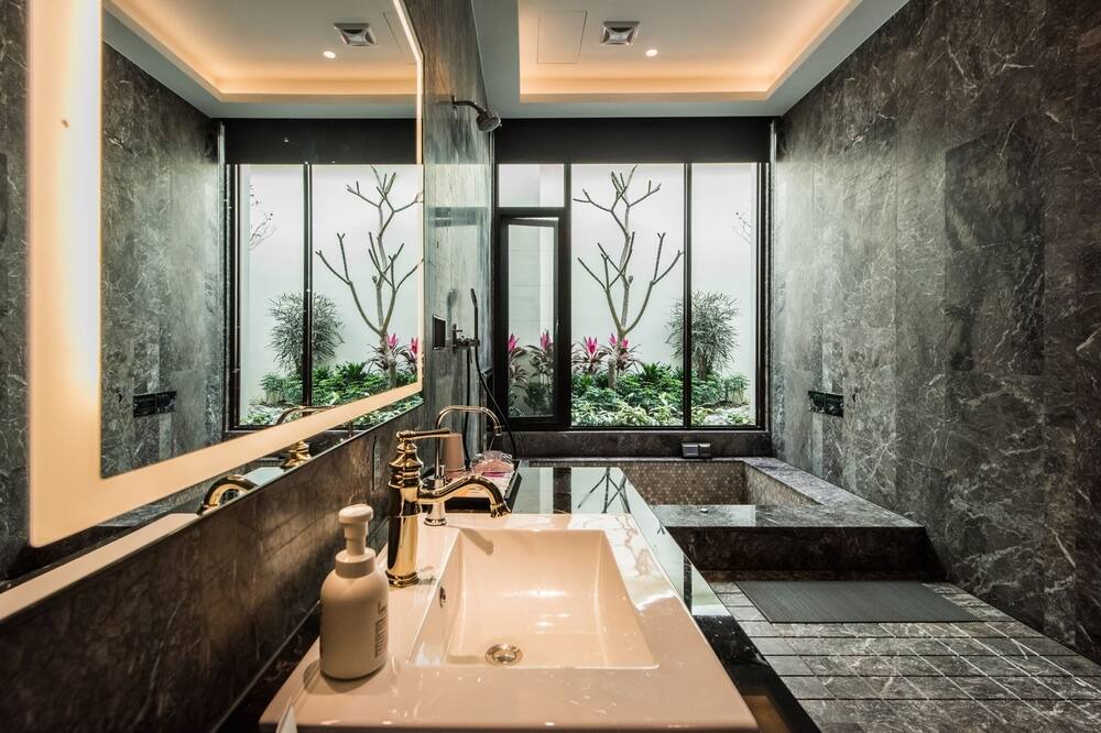 Photo of Bathroom in Yuanlin