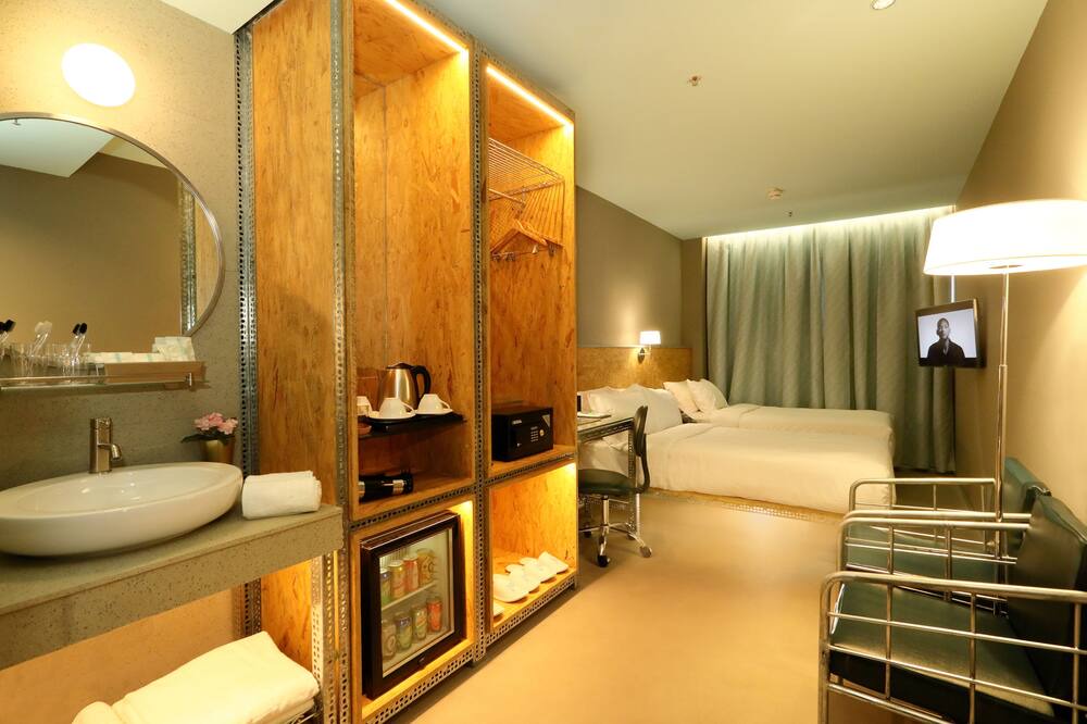 Photo of Livingroom in Eastern Kowloon