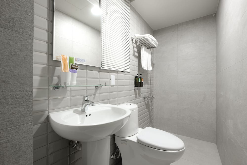 Photo of Bathroom in Xitun District