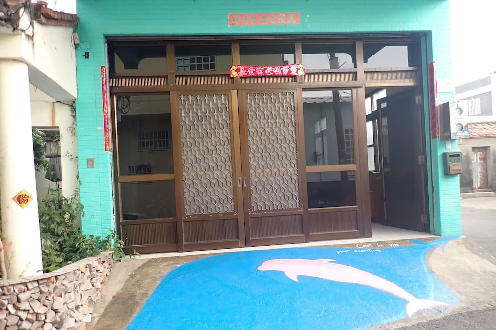 Photo of Others in Linbian