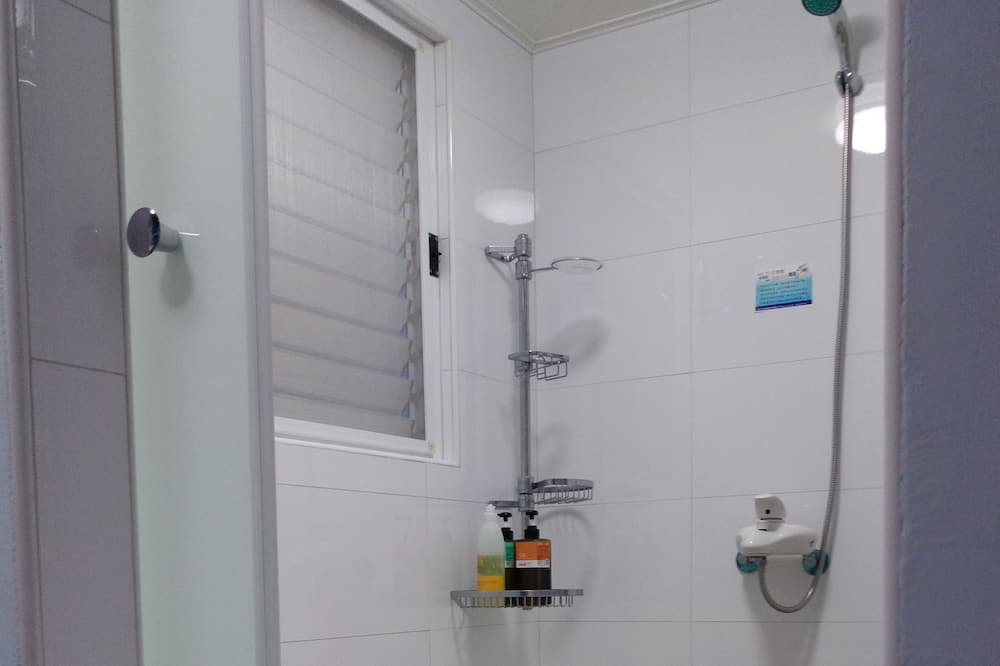 Photo of Bathroom in Linbian
