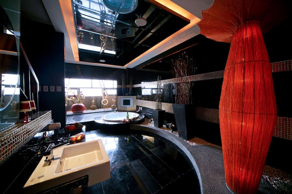 Photo of Bathroom in Dali