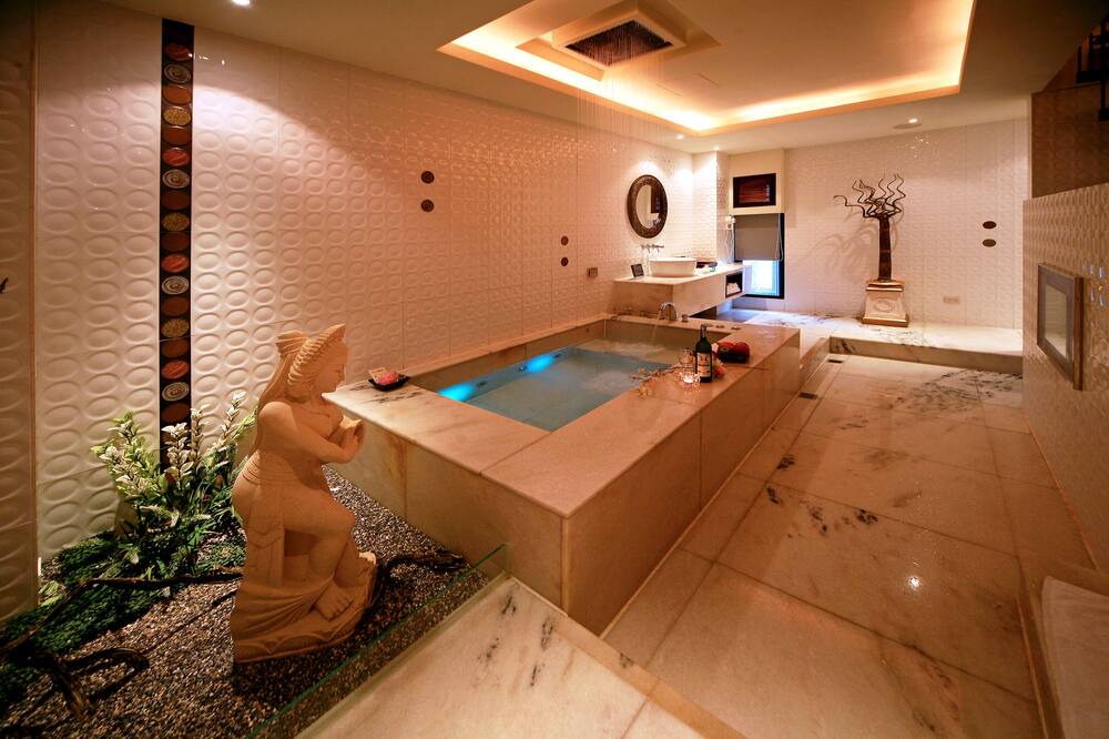 Photo of Bathroom in Dali