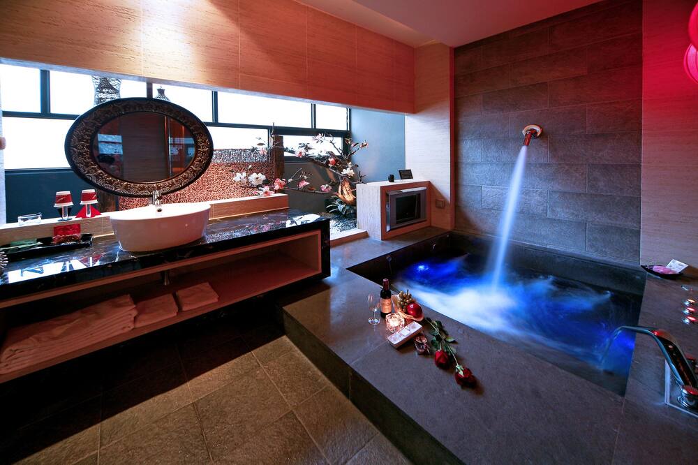 Photo of Bathroom in Dali