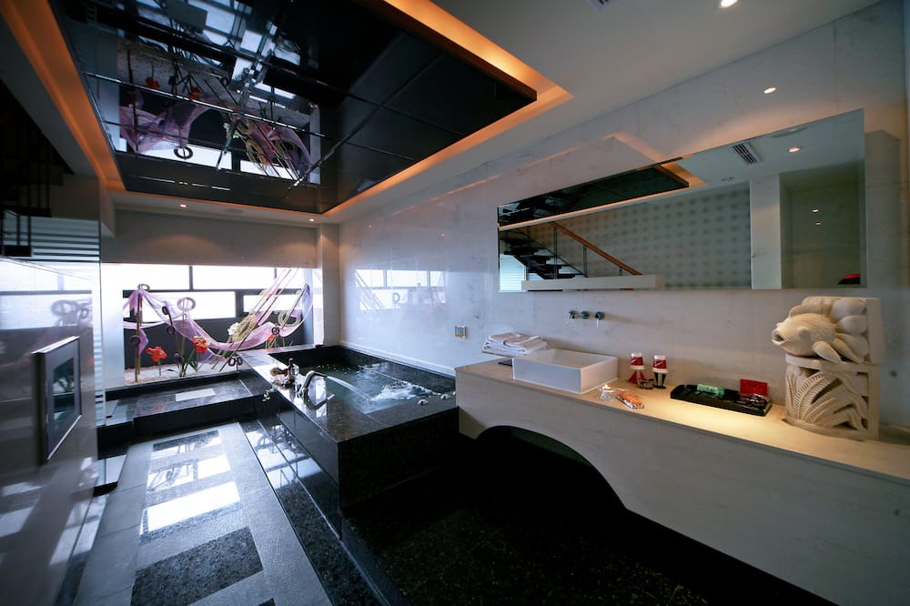 Photo of Bathroom in Dali