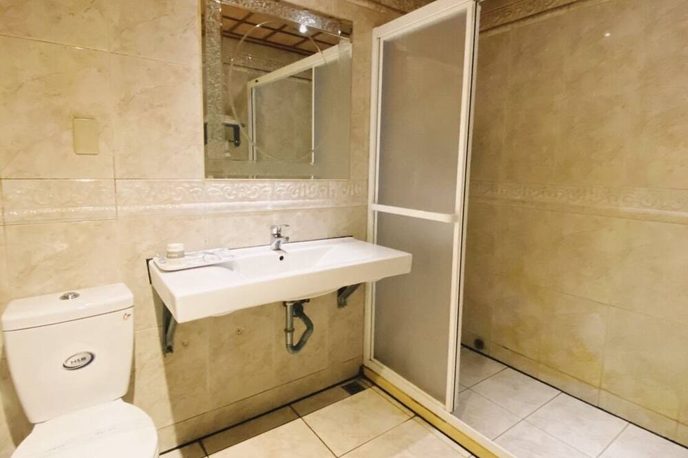 Photo of Bathroom in Xiaogang