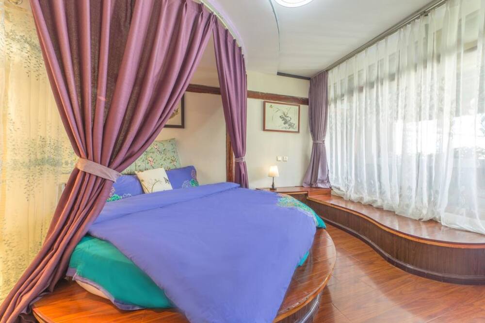 Photo of Bedroom in Dali Ancient Town