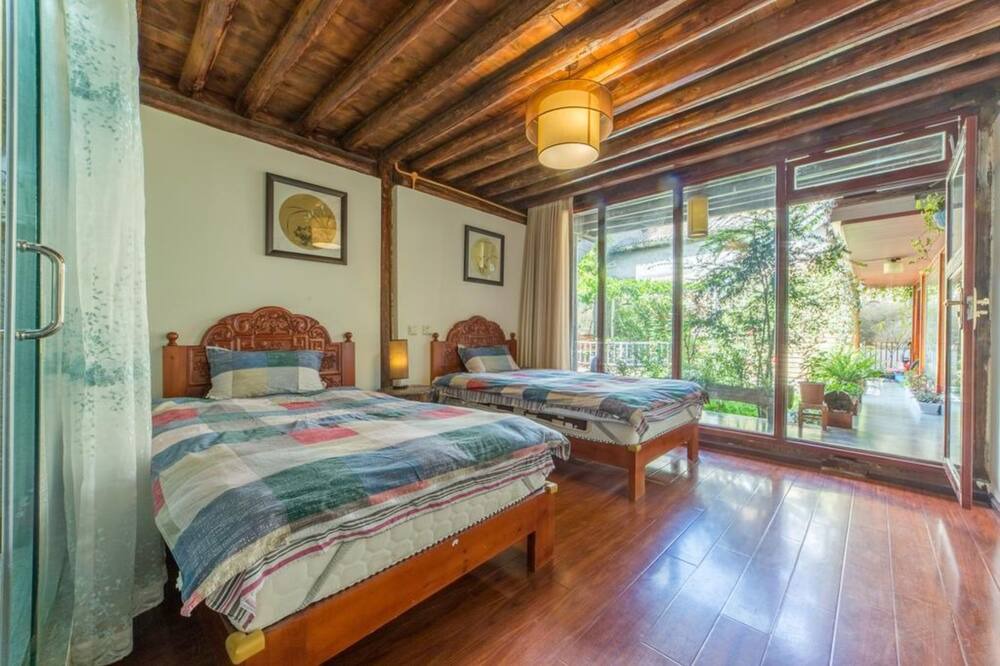 Photo of Bedroom in Dali Ancient Town