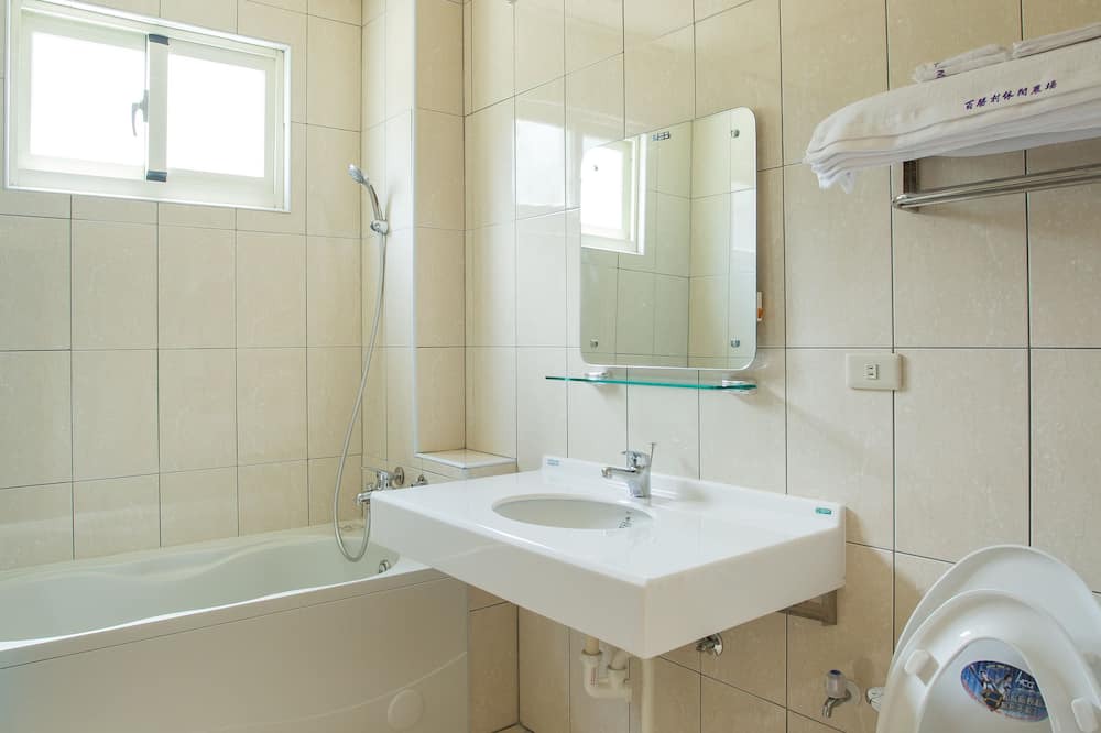 Photo of Bathroom in Guoxing