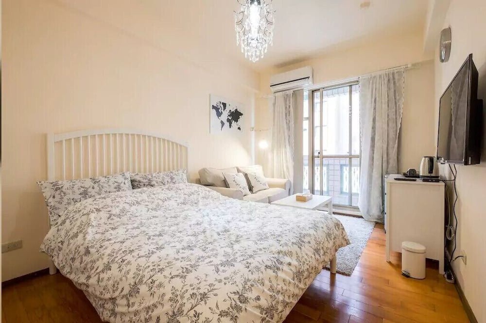 Photo of Bedroom in West District