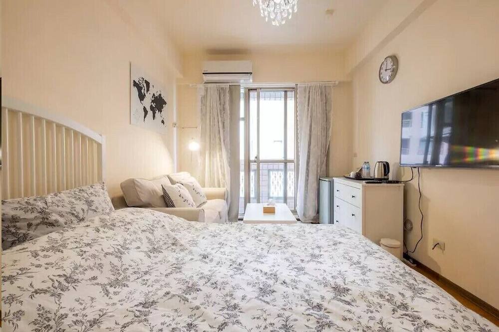 Photo of Bedroom in West District