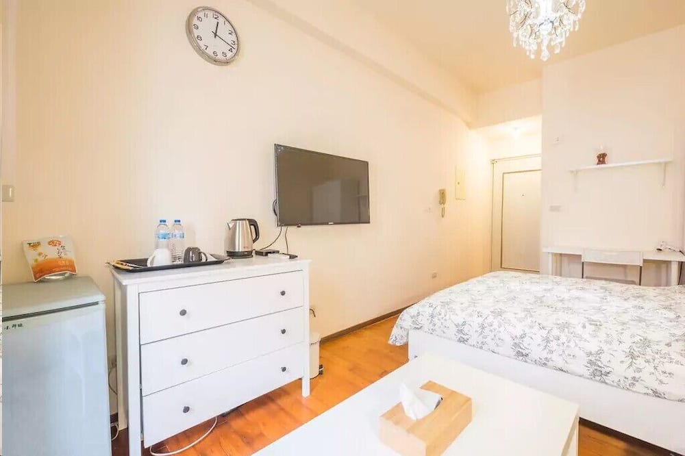 Photo of Bedroom in West District