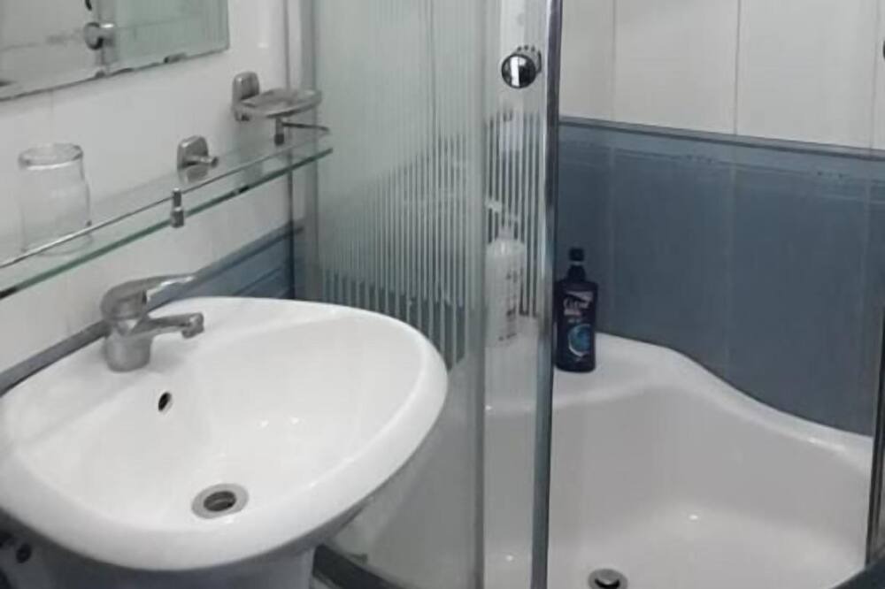 Photo of Bathroom in Lang Co