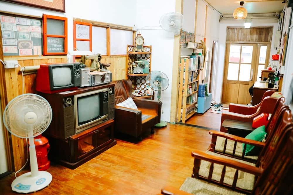 Photo of Livingroom in Fengshan District