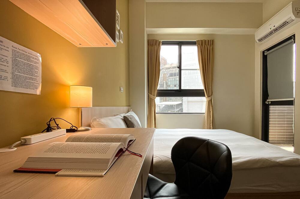 Photo of Bedroom in Central District
