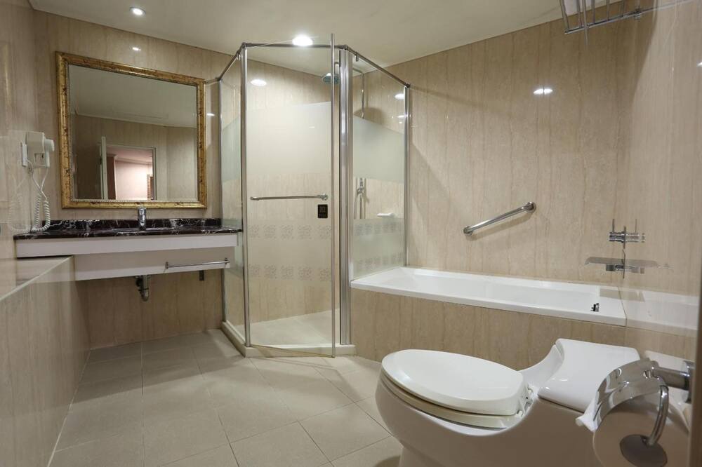 Photo of Bathroom in North District