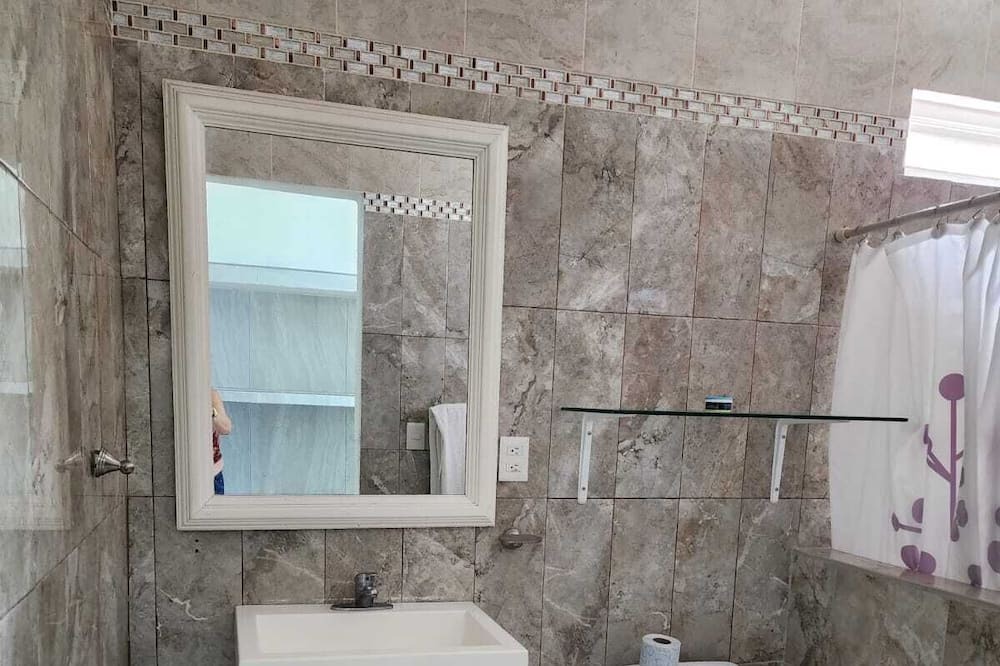 Photo of Bathroom in Lazaro Cardenas