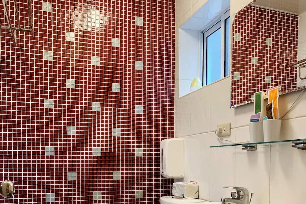 Photo of Bathroom in Xitun District