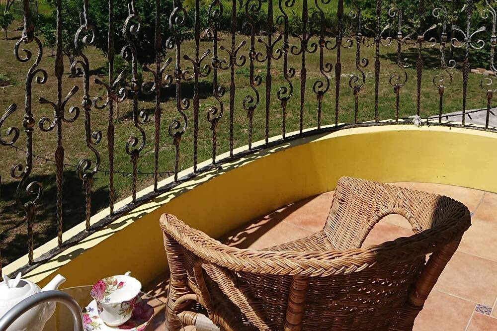 Photo of Patio Balcony in Donghe
