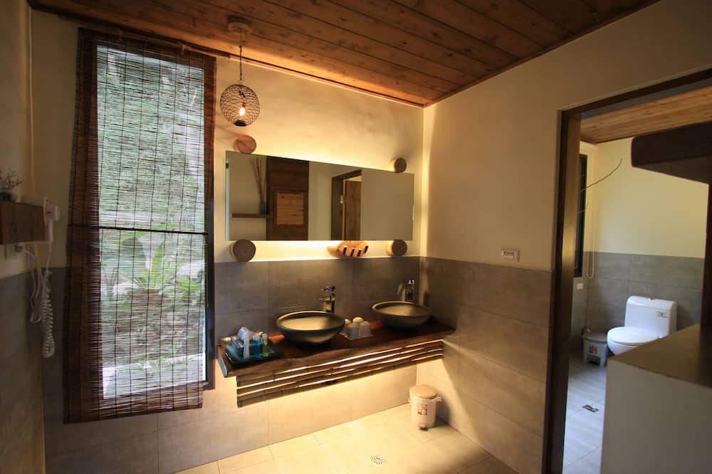 Photo of Bathroom in Nanzhuang