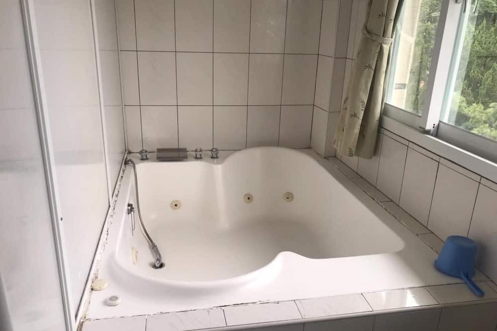 Photo of Bathroom in Liugui District