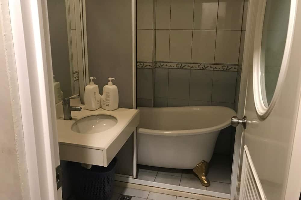 Photo of Bathroom in Liugui District