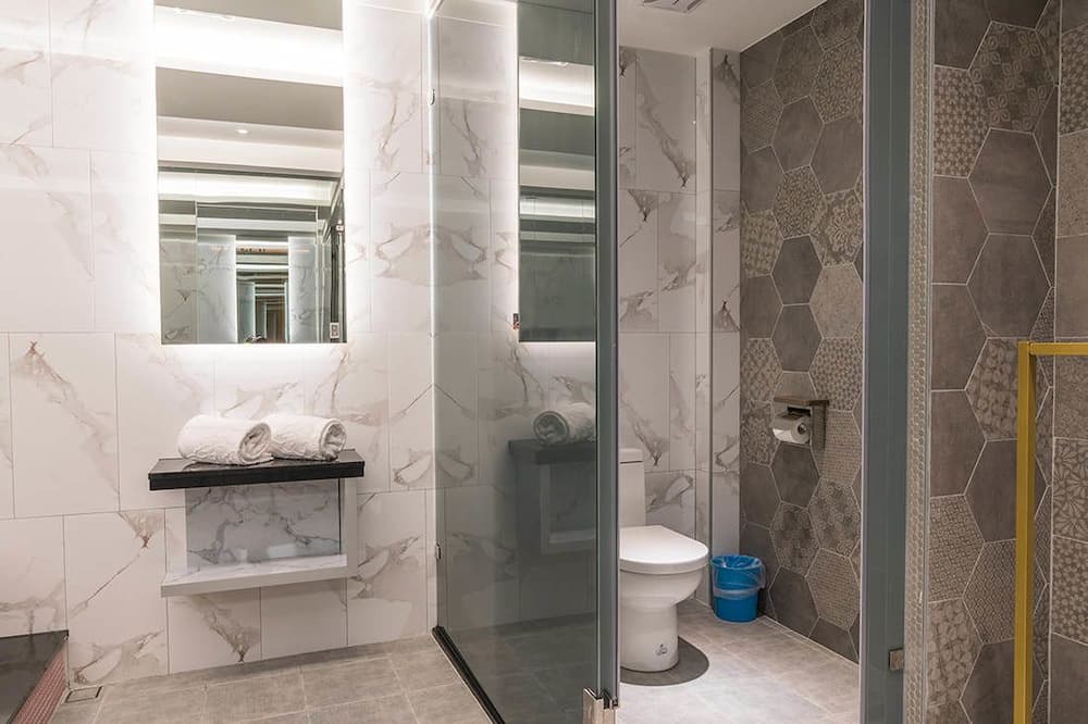 Photo of Bathroom in East District