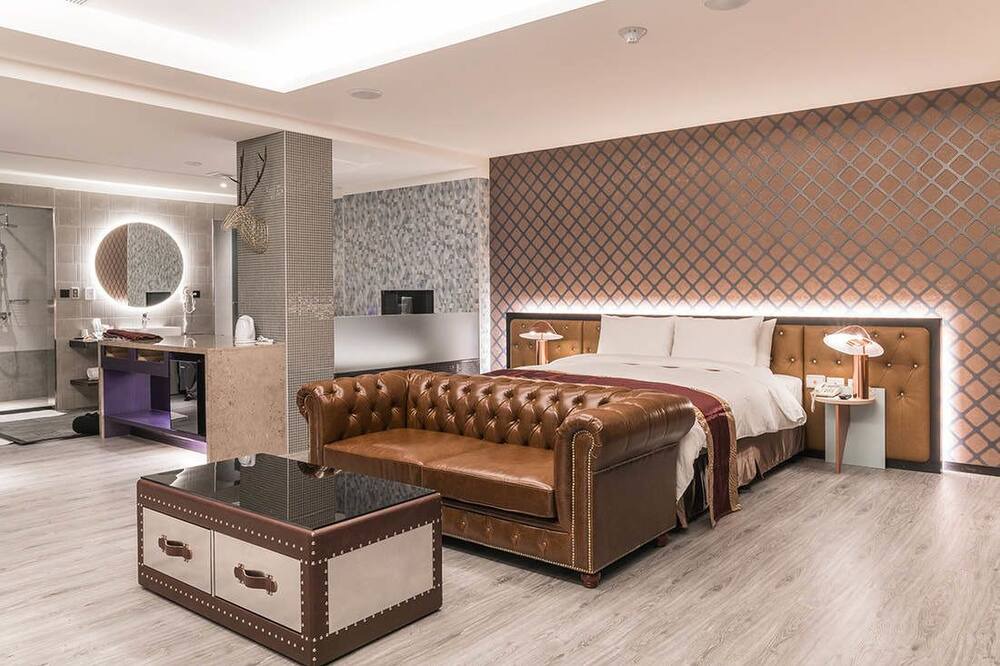 Photo of Bedroom in East District